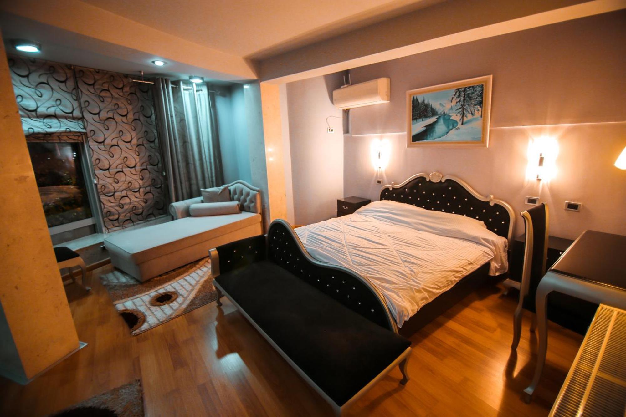 Hotel Kocibelli Pool & Spa Korce Buitenkant foto