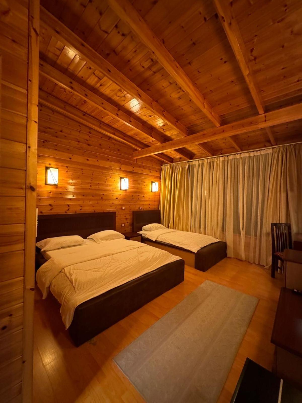 Hotel Kocibelli Pool & Spa Korce Buitenkant foto